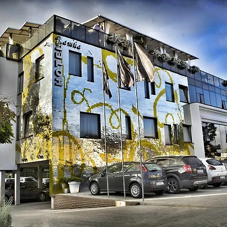 מלון דירות Ramka & Restaurant & Wine Bar 3*