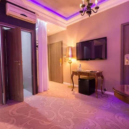 Ramka & Restaurant & Wine Bar 3*