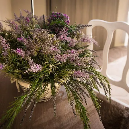 Ramka & Restaurant & Wine Bar מלון דירות 3*