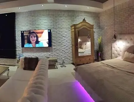 Ramka & Restaurant & Wine Bar מלון דירות פוזנן