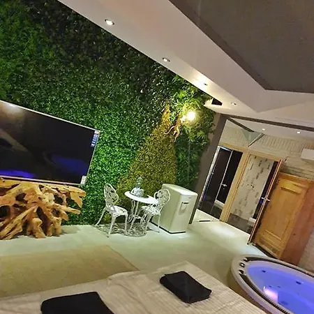 Ramka & Restaurant & Wine Bar מלון דירות פוזנן