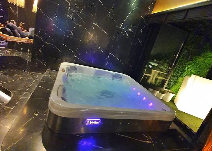 Ξενοδοχείο με διαμερίσματα Ramka & Restaurant & Wine Bar 3*