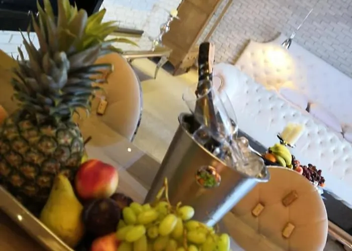 Ξενοδοχείο με διαμερίσματα Ramka & Restaurant & Wine Bar 3*