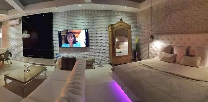 Ramka & Restaurant & Wine Bar Ξενοδοχείο με διαμερίσματα Πόζναν