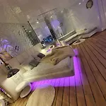 Ramka & Restaurant & Wine Bar Ξενοδοχείο με διαμερίσματα 3*
