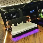 Ramka & Restaurant & Wine Bar Ξενοδοχείο με διαμερίσματα