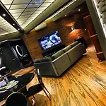 Ξενοδοχείο με διαμερίσματα Ramka & Restaurant & Wine Bar
