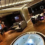 Ramka & Restaurant & Wine Bar Πόζναν
