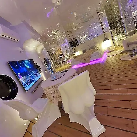 아파트호텔 Ramka & Restaurant & Wine Bar