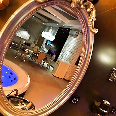 Ramka & Restaurant & Wine Bar 3* 포즈난