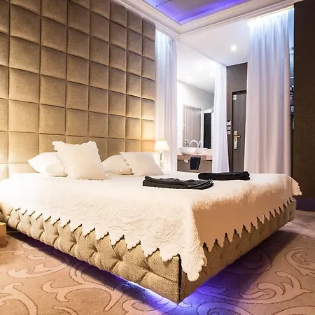 Hotel Ramka & Restaurant & Wine Bar 3*