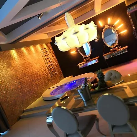 Ramka & Restaurant & Wine Bar 아파트호텔 포즈난
