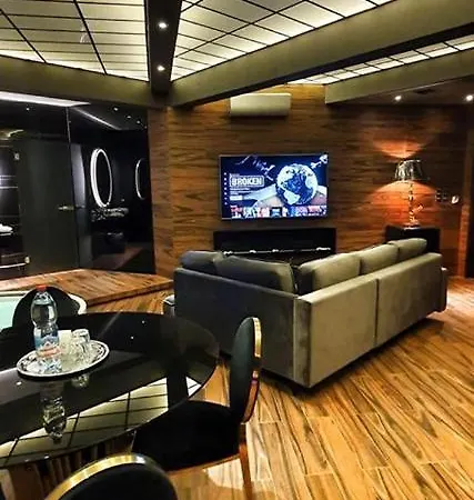 Hotel Ramka & Restaurant & Wine Bar