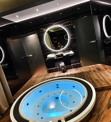 Ramka & Restaurant & Wine Bar Apart Otel Poznan