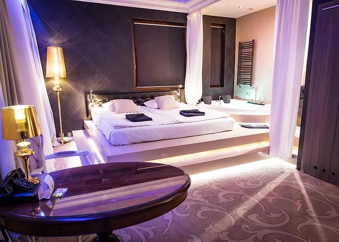 Ramka&restaurant&wine Bar 3* Posen