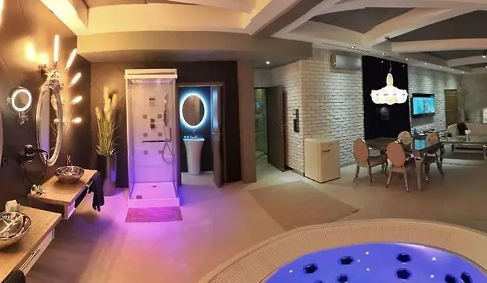 Ramka & Restaurant & Wine Bar Apart Otel