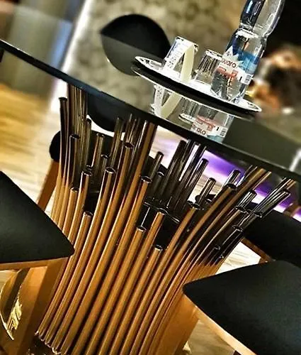 Ramka&restaurant&wine Bar