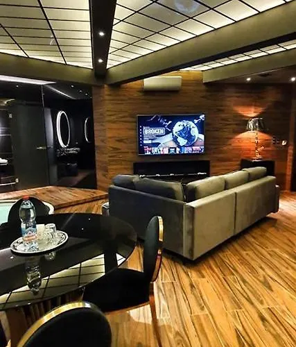 Ramka&restaurant&wine Bar